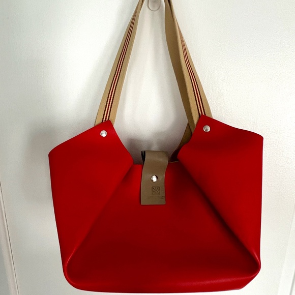Vegan Red Origami Shoulder Bag handmade in Paris (NEW without Tags) - Picture 1 of 5